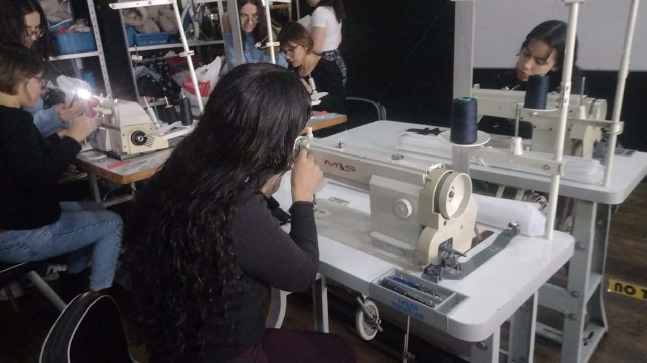 Taller de diseño de modas y costura