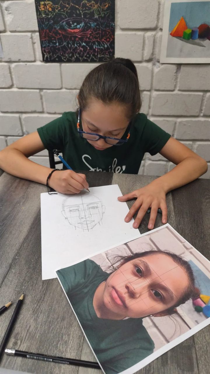 Taller de dibujo para niños y jóvenes